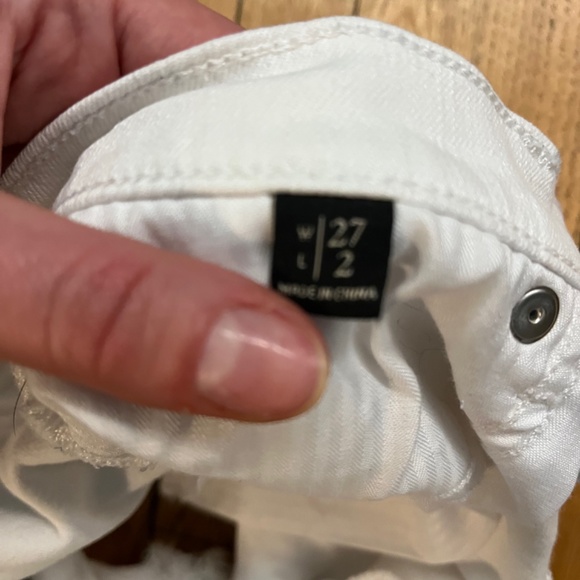 White A&F jean shorts - Picture 2 of 4